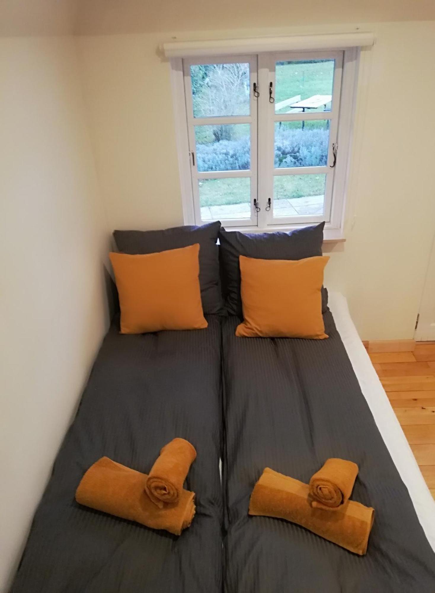 The Whispering Apple Garden Retreat Apartment Morud Ngoại thất bức ảnh